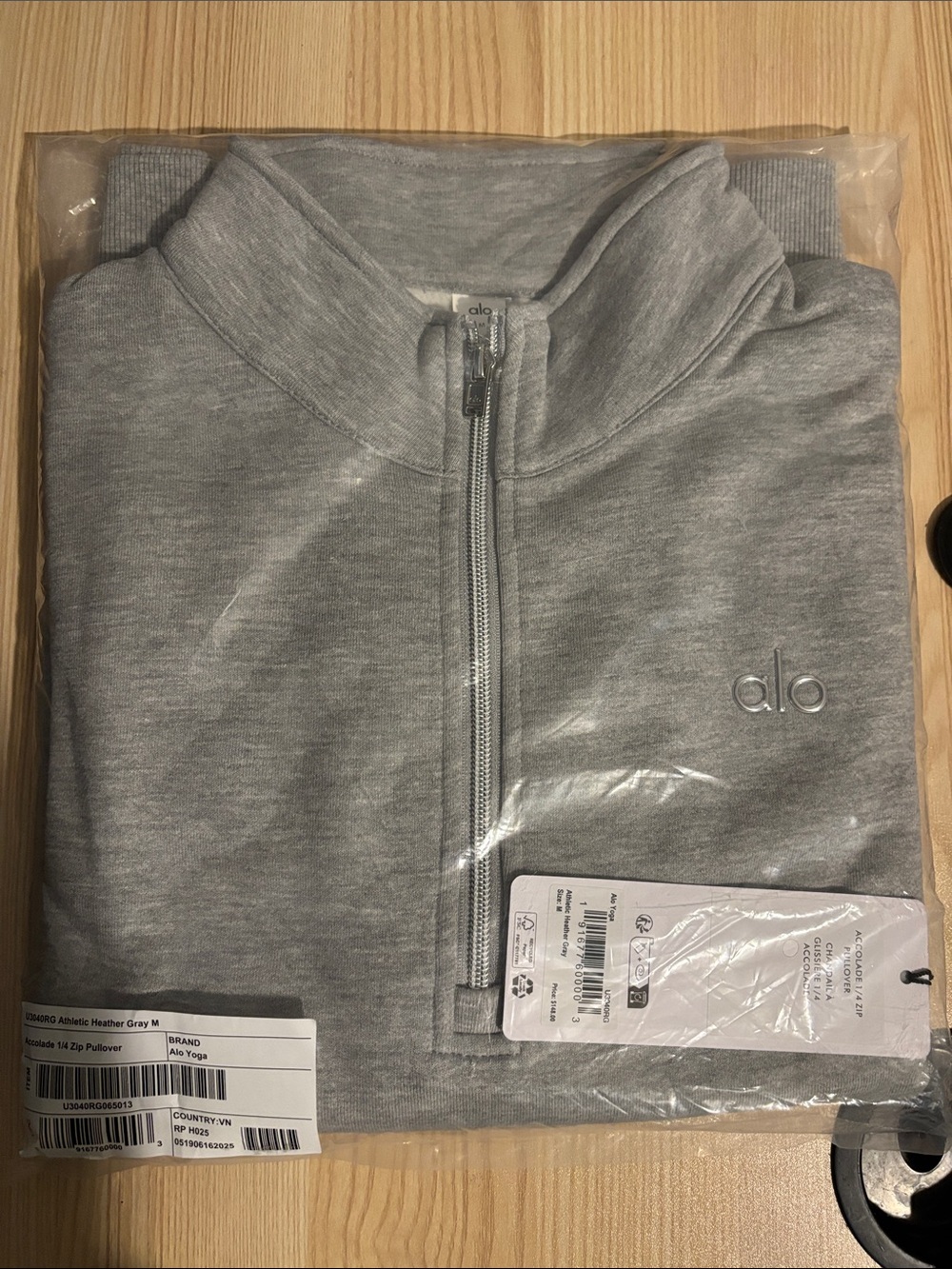 ALO Yoga Woman/Men’s Heather Gray Quarter Zip-Sweater